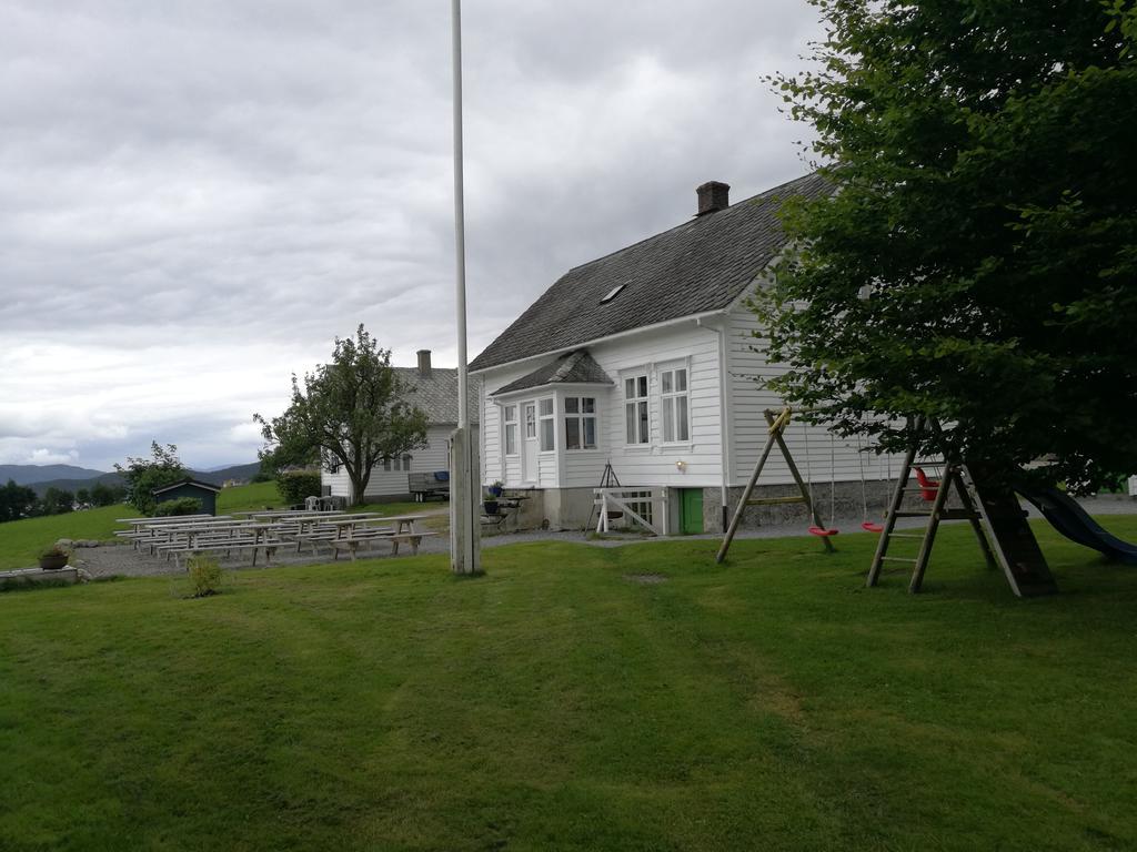 Donhaug Gjestegard Uskedalen ภายนอก รูปภาพ